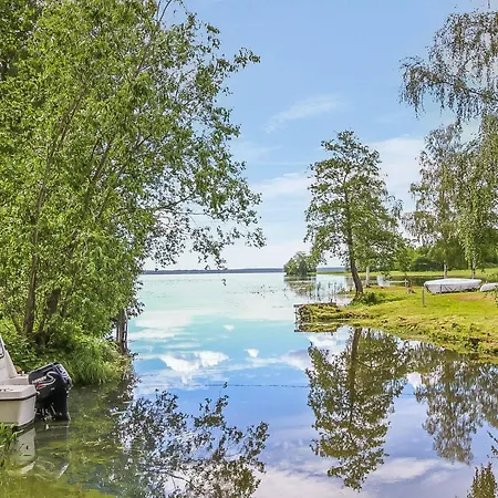 Lukupirtti By Interhome