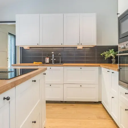 Lukupirtti By Interhome 펜션 Säkylä