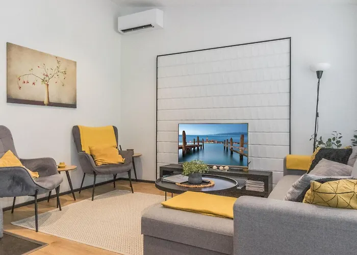 Lukupirtti By Interhome *